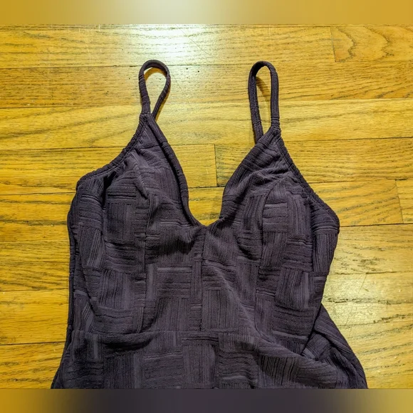 Cupshe Jacquard V-Neck One Piece Swimsuit in Plum sz S NWT - Picture 5 of 12